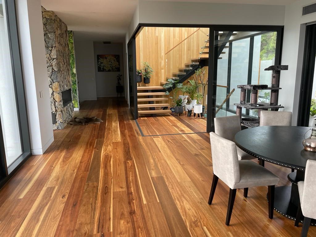 SuburbanFlooring-AustralianTimberFlooring-Range-MarcKenzoNativeCollection-180mm-Spotted-Gum-room